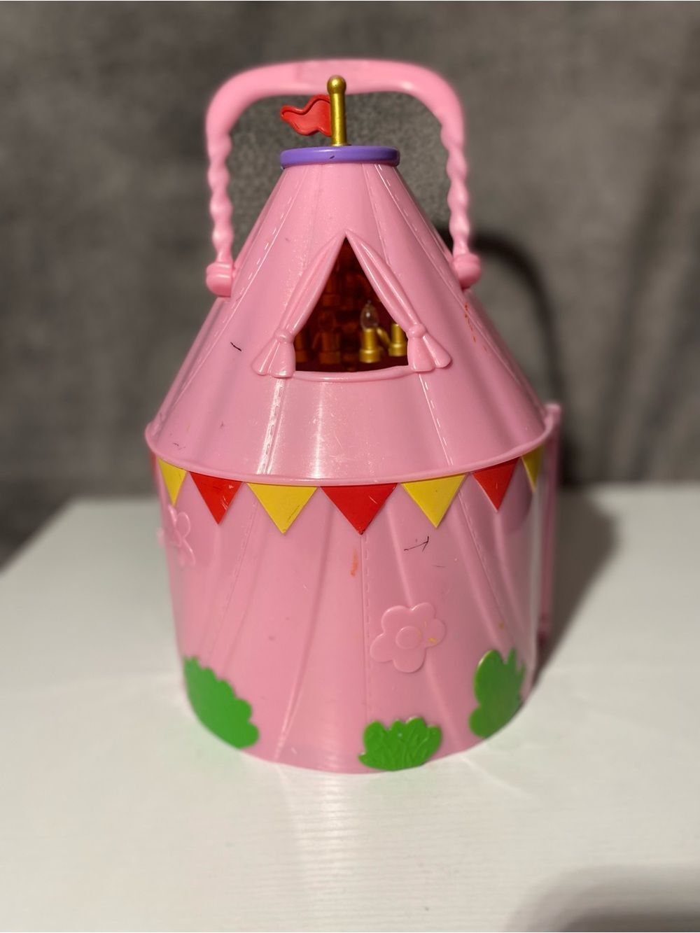 Peppa Pig Pink Playhouse Carry Case with Yellow & Red Banner